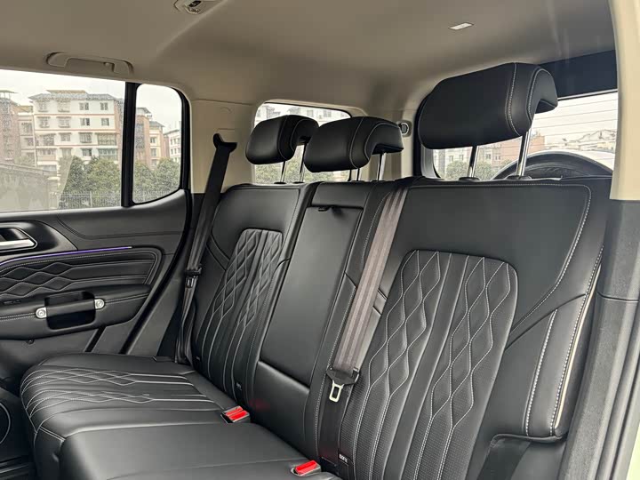 Фото 7 - Tank 300