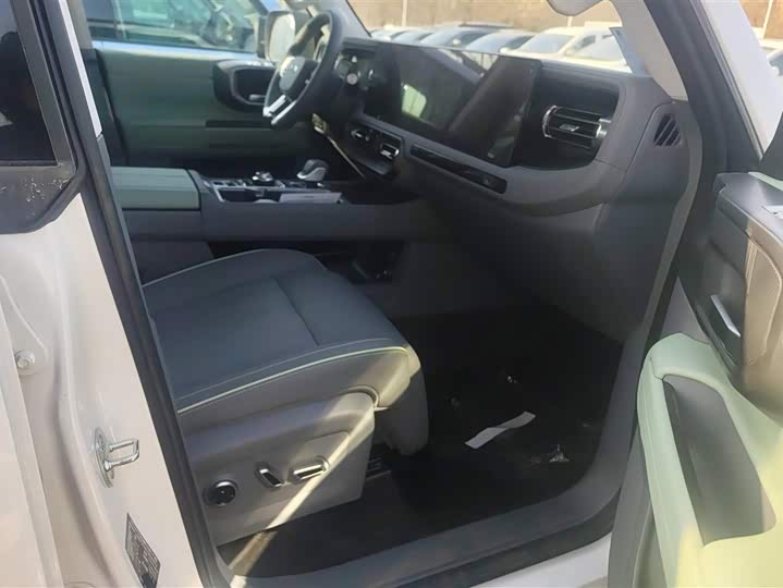 Фото 8 - BAIC Beijing BJ40 Hybrid