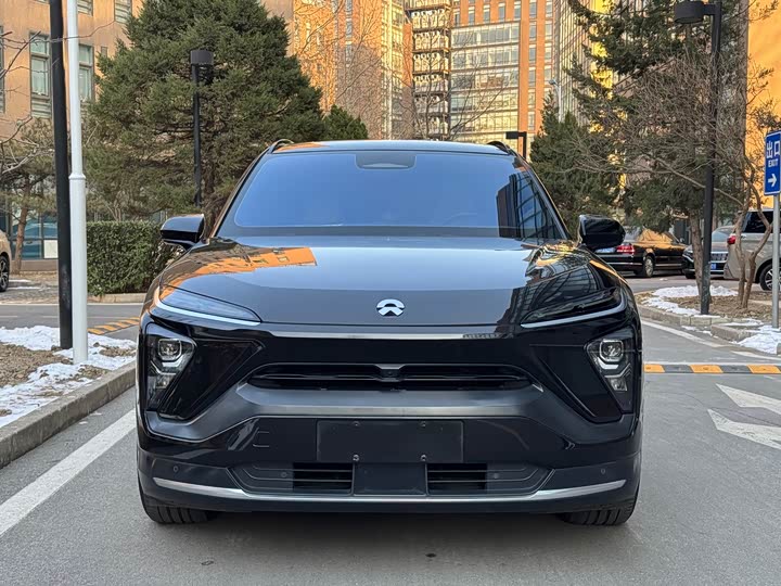 Фото 2 - Nio ES6