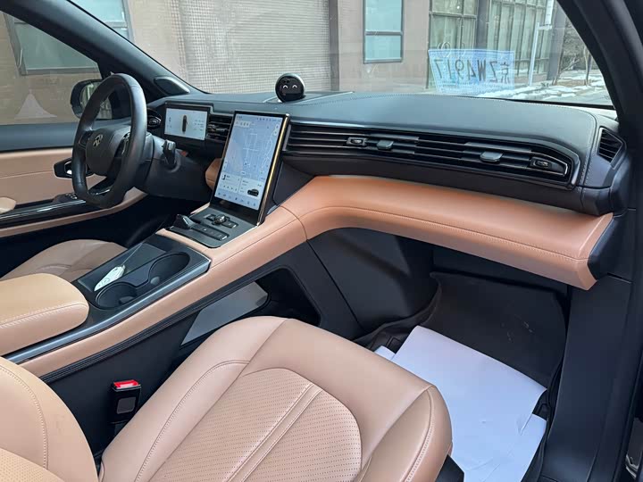 Фото 8 - Nio ES6