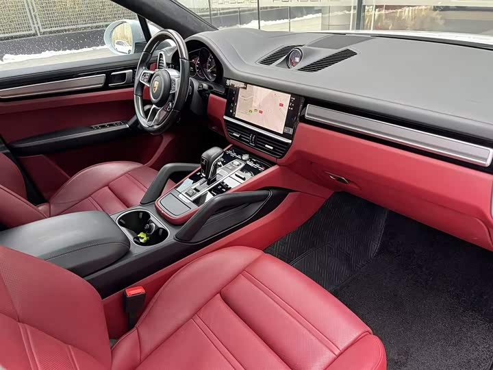 Фото 7 - Porsche Cayenne Hybrid