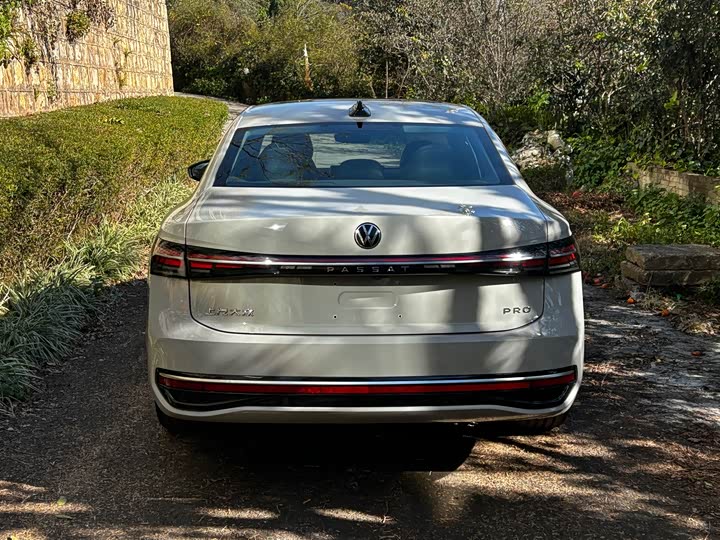 Фото 4 - Volkswagen Passat