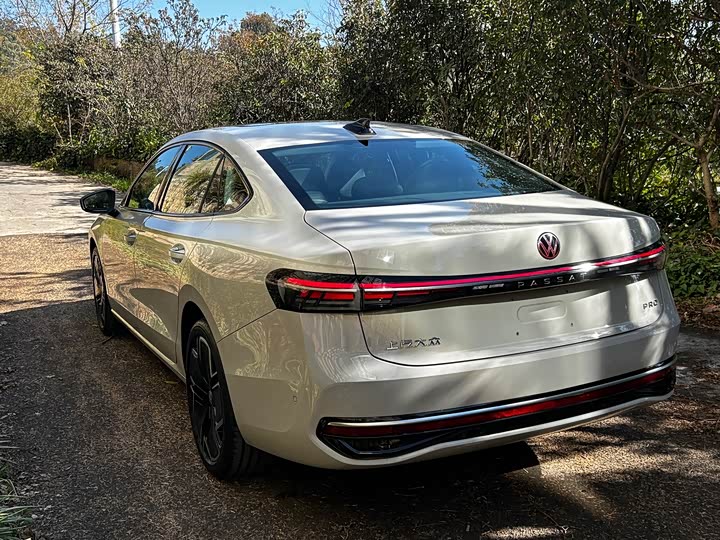 Фото 6 - Volkswagen Passat