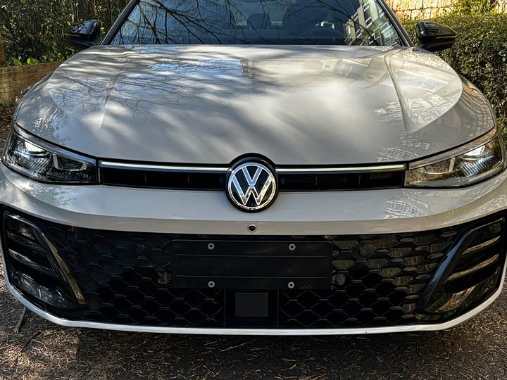 Фото 8 - Volkswagen Passat