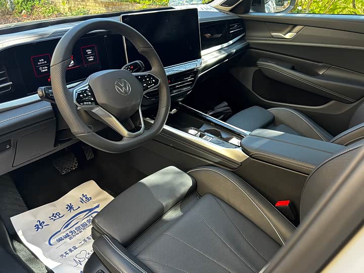 Фото 9 - Volkswagen Passat