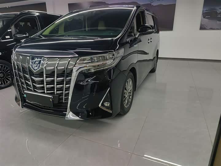 Фото 1 - Toyota Alphard