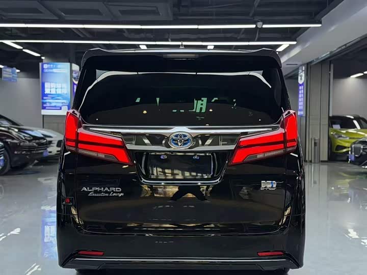 Фото 6 - Toyota Alphard