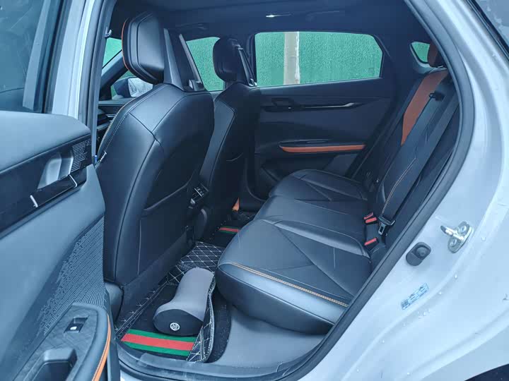 Фото 6 - Changan UNI-V