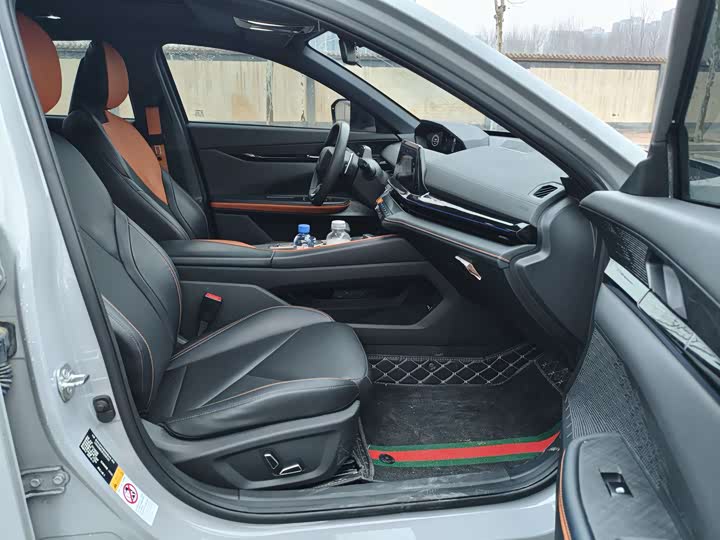 Фото 7 - Changan UNI-V