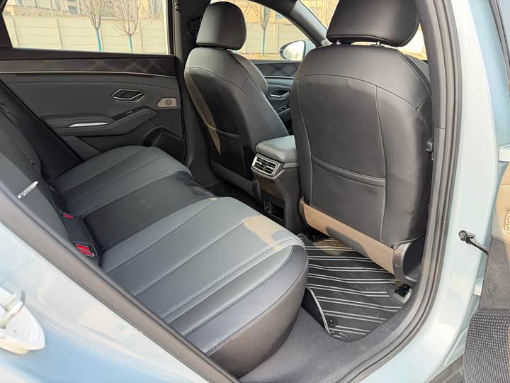 Фото 8 - BYD Qin L