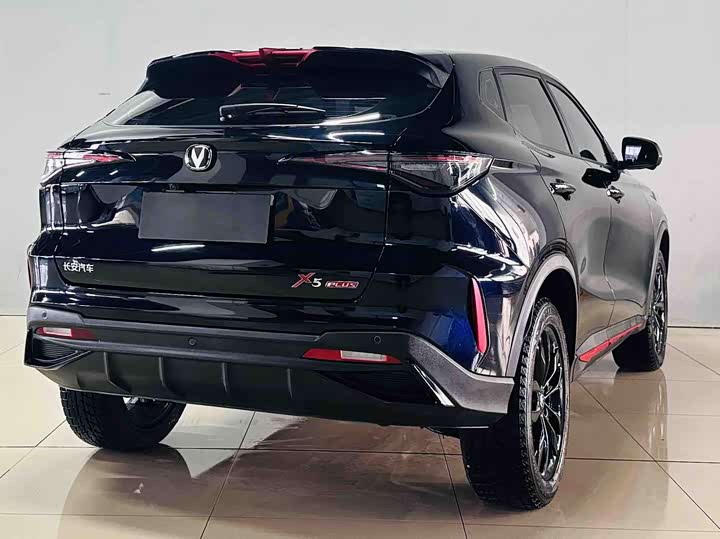 Фото 6 - Changan X5 Plus