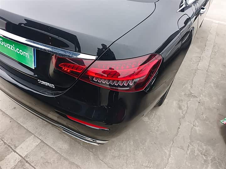 Фото 8 - Mercedes-Benz E-Class