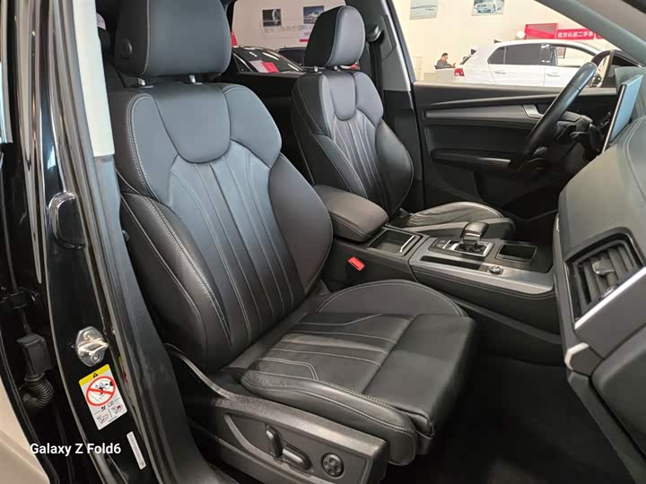 Фото 5 - Audi Q5L