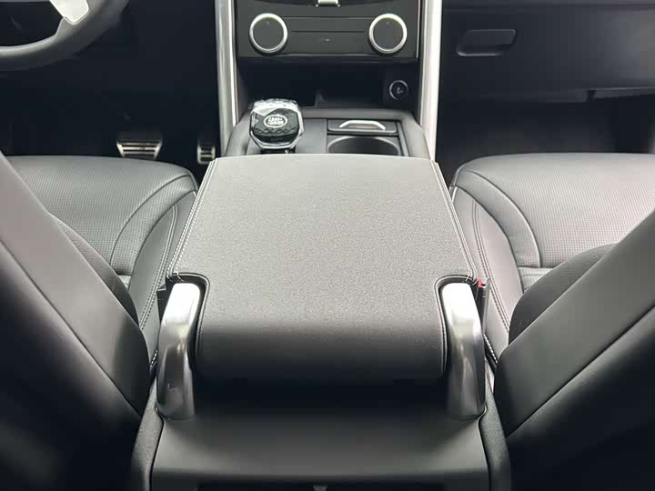 Фото 8 - Land Rover Discovery