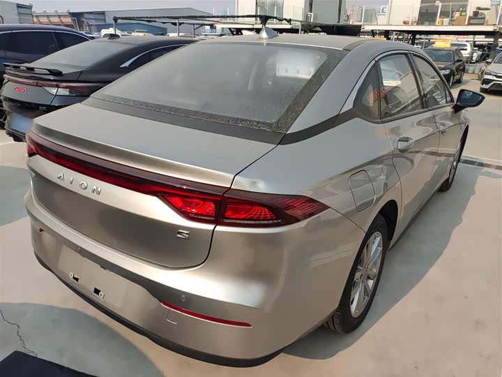 Фото 7 - GAC Aion S