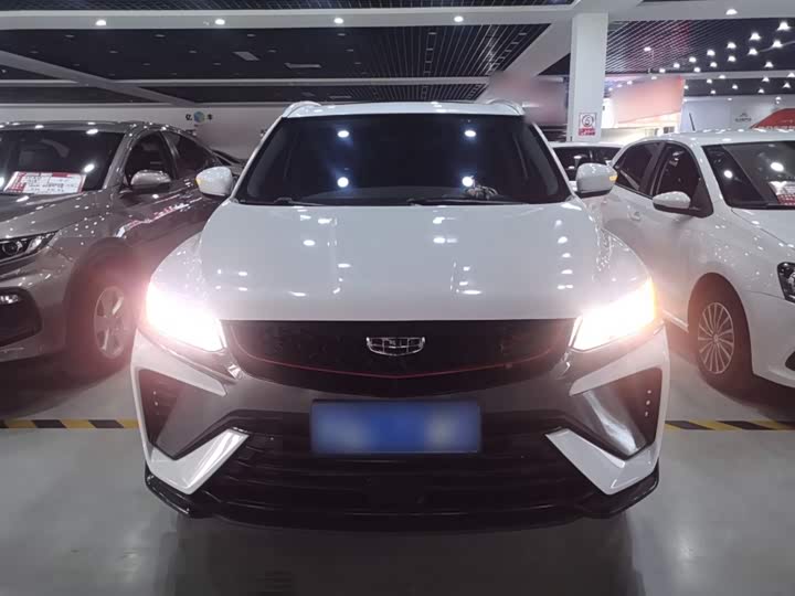 Фото 3 - Geely Coolray