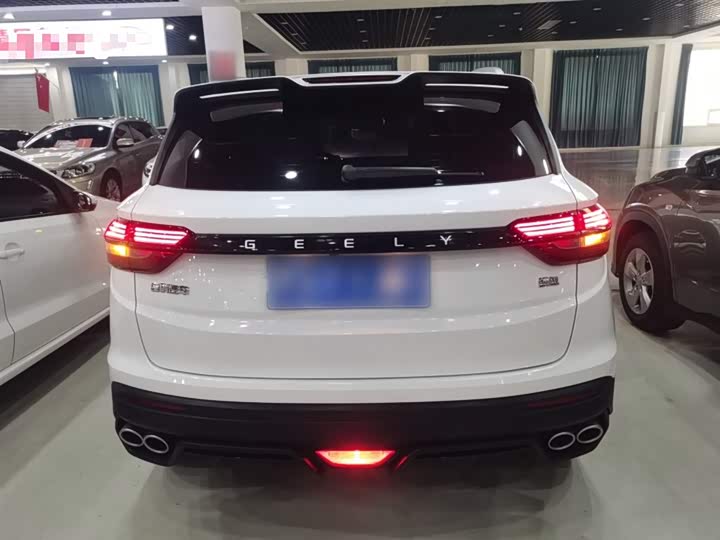 Фото 6 - Geely Coolray