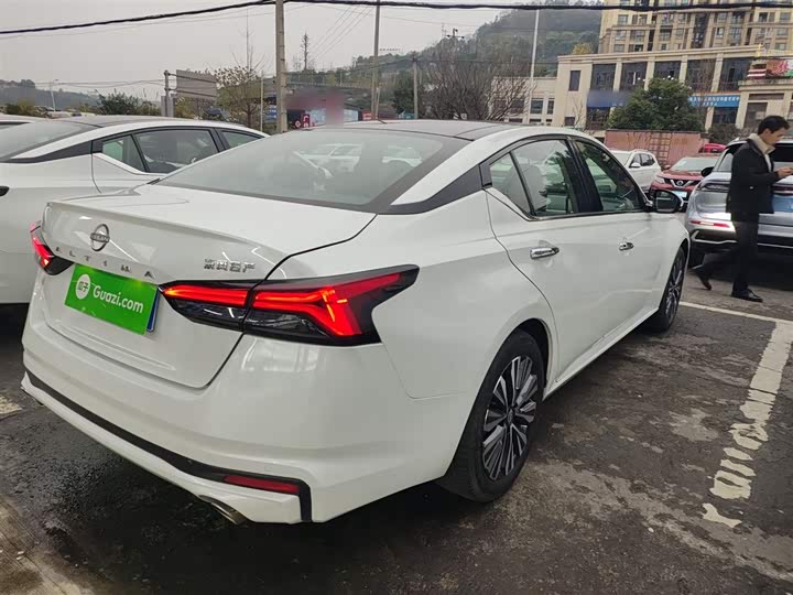 Фото 7 - Nissan Teana