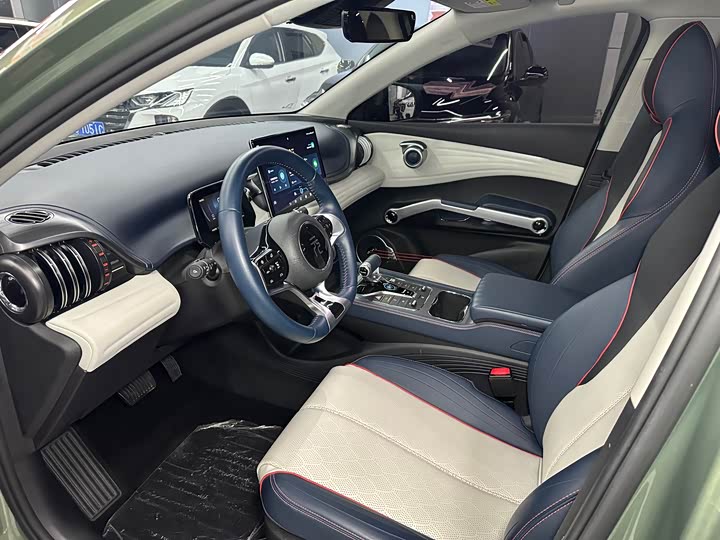 Фото 7 - BYD Yuan Plus