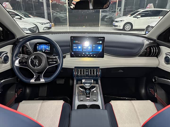 Фото 9 - BYD Yuan Plus