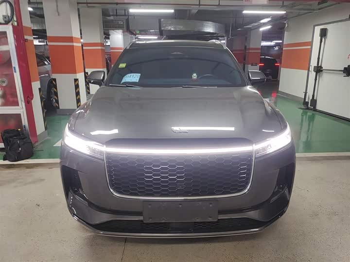 Фото 3 - LiXiang One