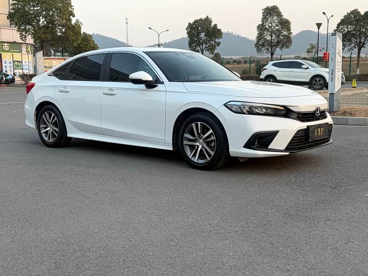 Фото 3 - Honda Civic