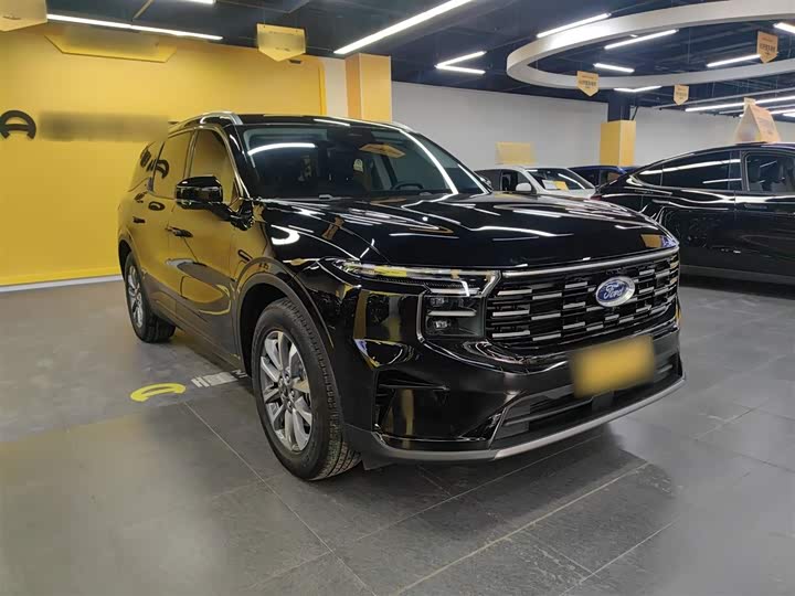 Фото 4 - Ford Edge