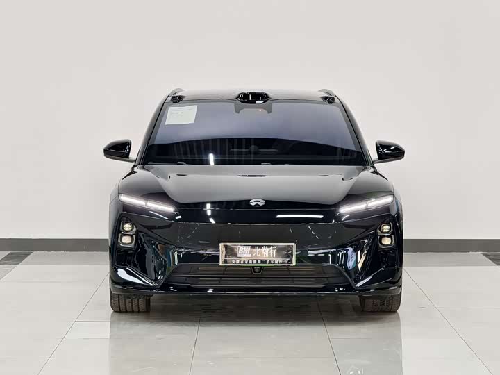 Фото 2 - Nio ET5T