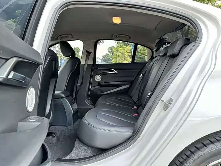 Фото 9 - BMW 1 Series