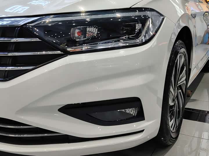 Фото 4 - Volkswagen Sagitar L