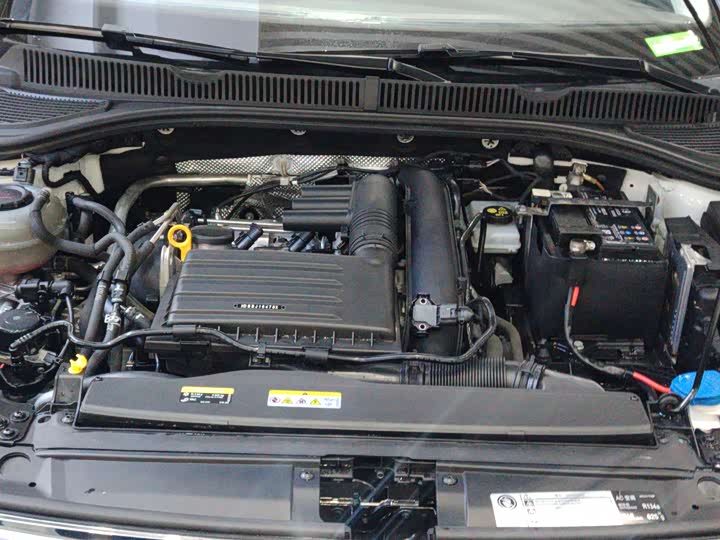 Фото 6 - Volkswagen Sagitar L