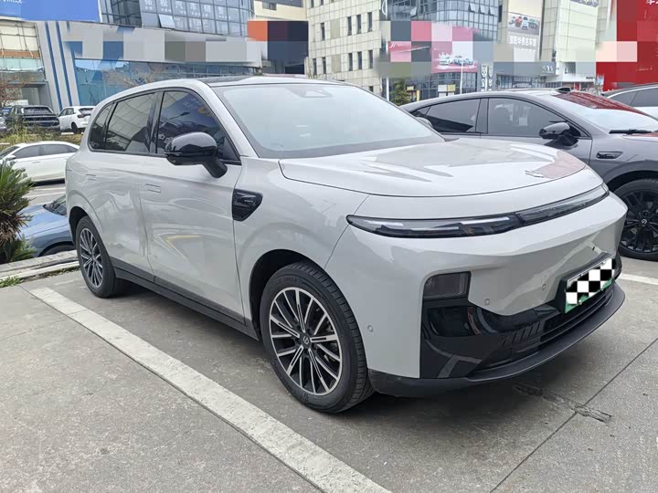 Фото 2 - Leapmotor B10