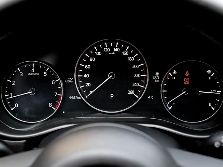 Фото 2 - Mazda CX-30