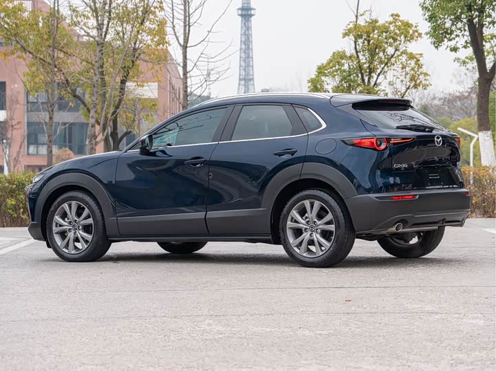 Фото 7 - Mazda CX-30