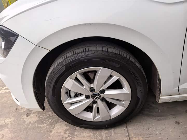 Фото 7 - Volkswagen Polo