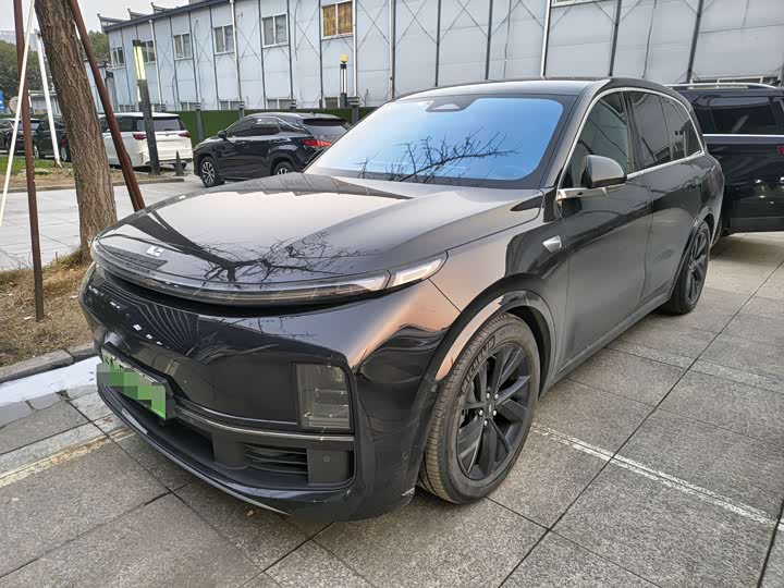 Фото 1 - LiXiang L8