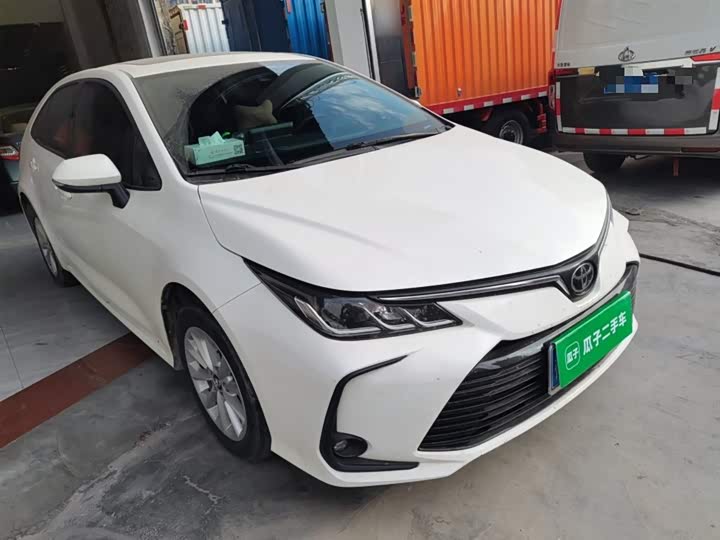 Фото 4 - Toyota Corolla