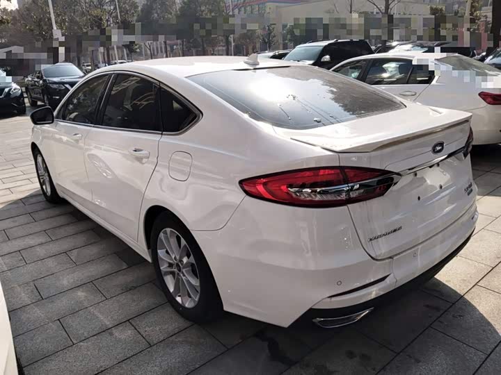 Фото 5 - Ford Mondeo