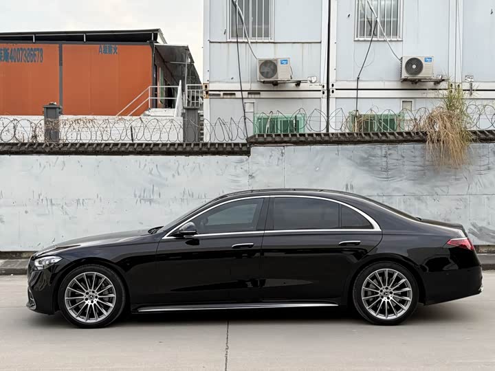 Фото 3 - Mercedes-Benz S-Class