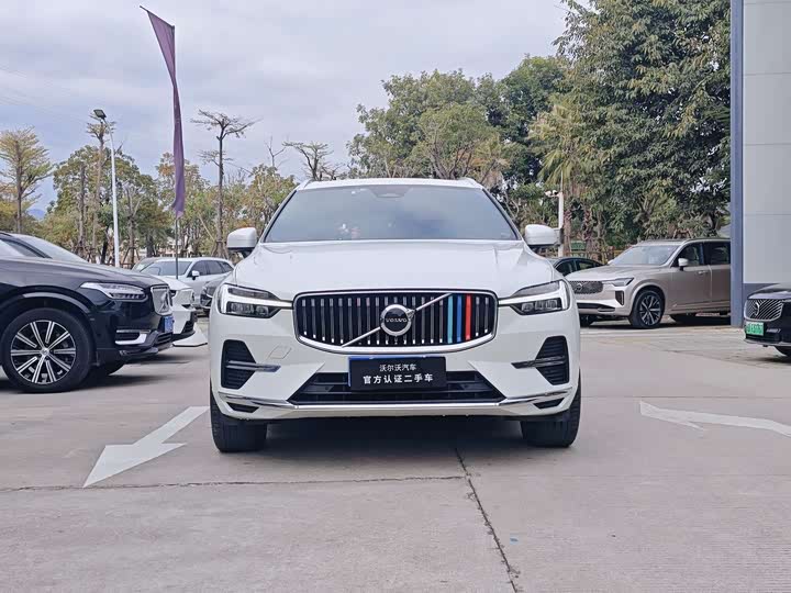 Фото 2 - Volvo XC60