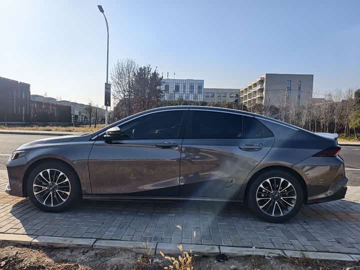 Фото 4 - GAC Trumpchi Empow R