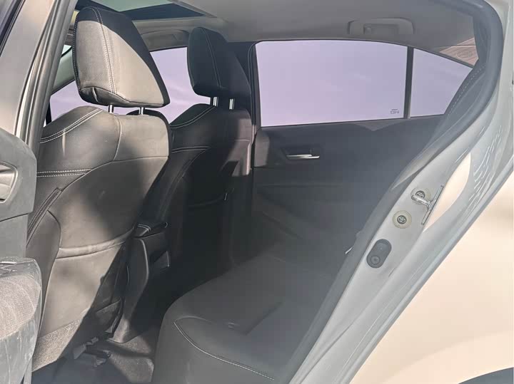 Фото 8 - Toyota Corolla