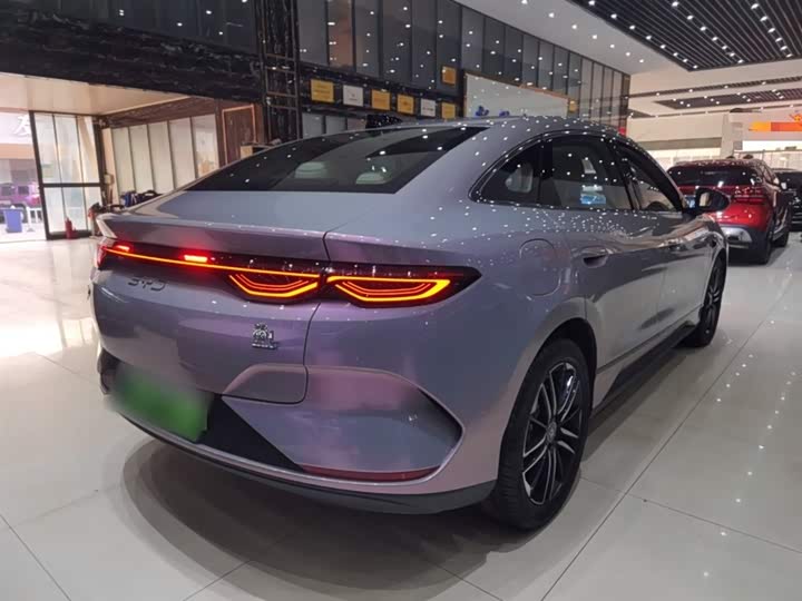 Фото 7 - BYD Qin L