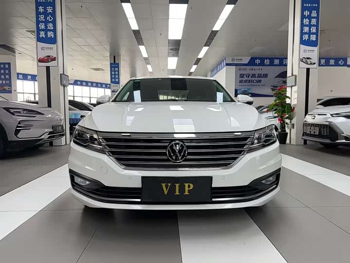 Фото 2 - Volkswagen Lavida