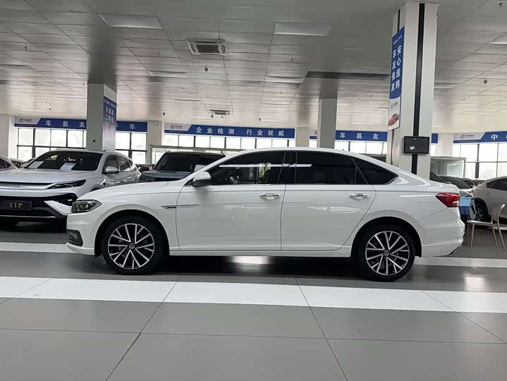 Фото 4 - Volkswagen Lavida