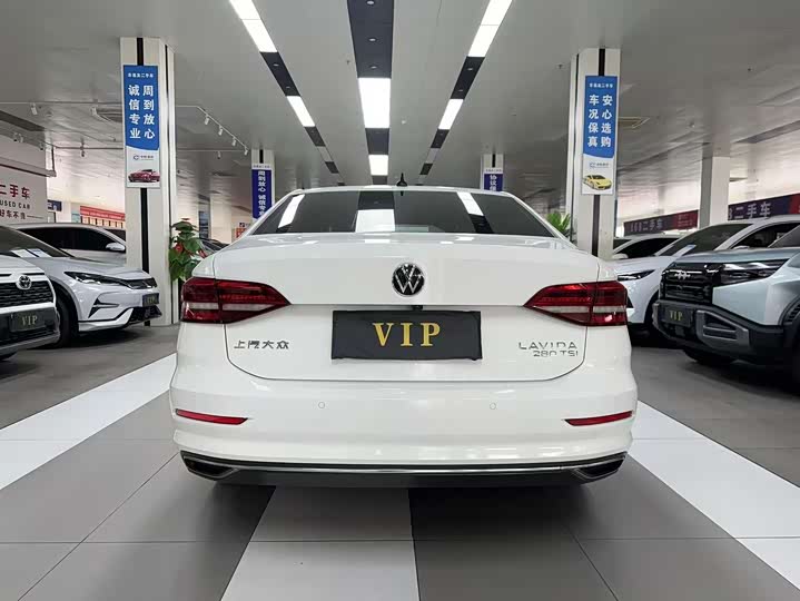Фото 5 - Volkswagen Lavida