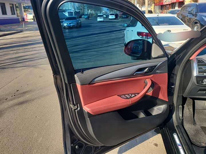 Фото 7 - BMW iX3