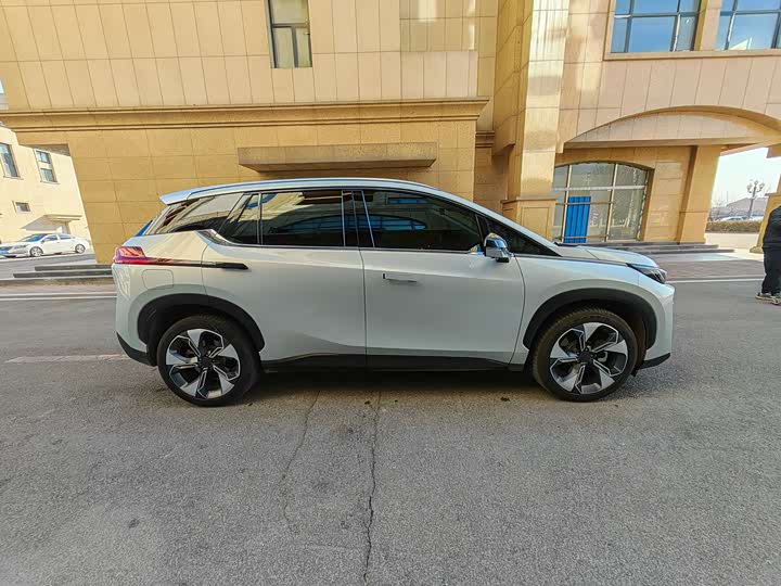 Фото 4 - GAC Aion V