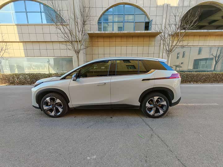 Фото 5 - GAC Aion V