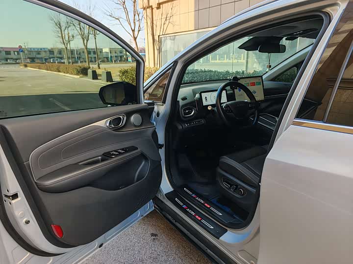 Фото 6 - GAC Aion V